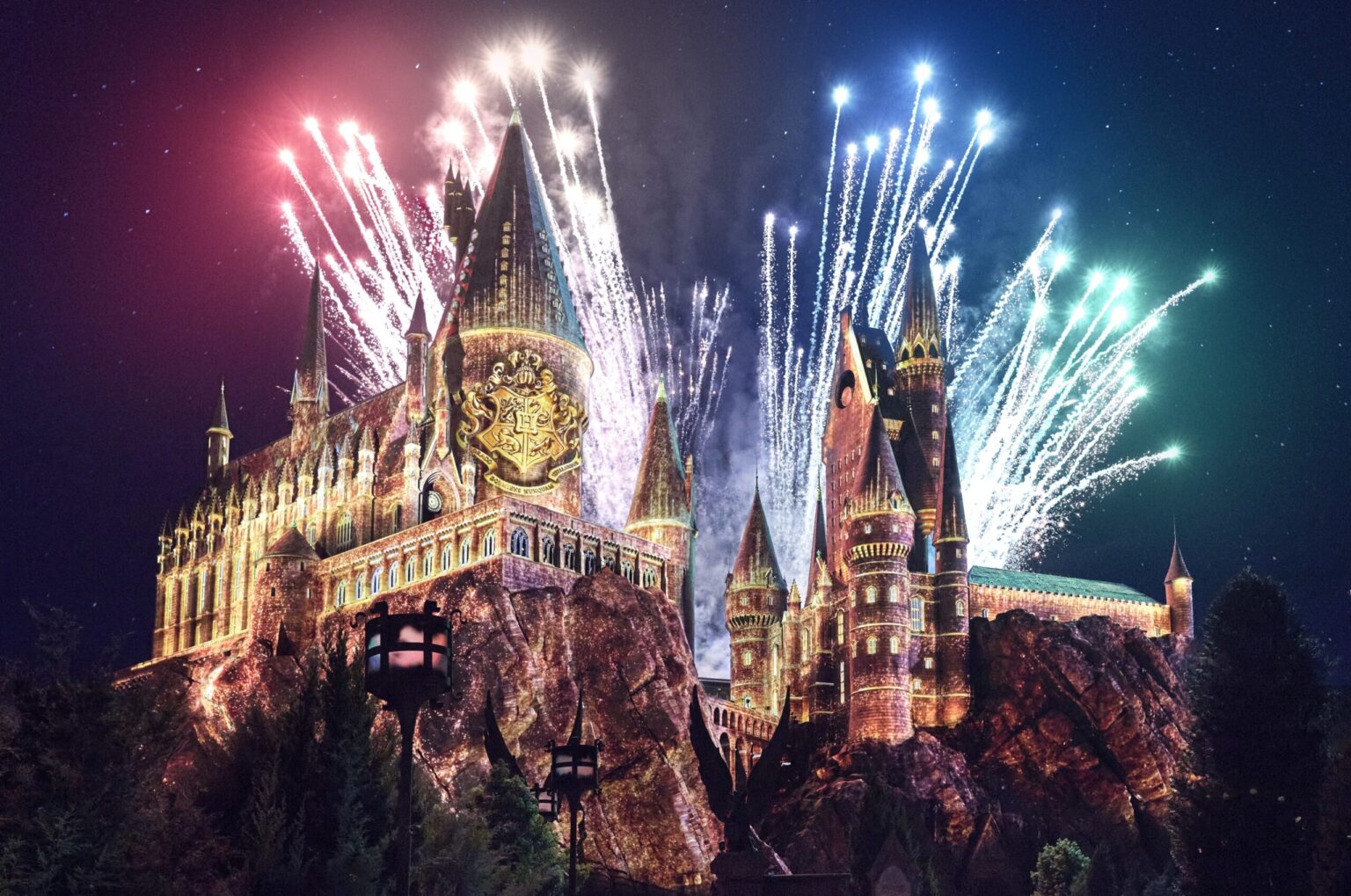 01_Hogwarts-Always-at-Universal-Islands-of-Adventure-scaled-e1714417892456-1536×1019